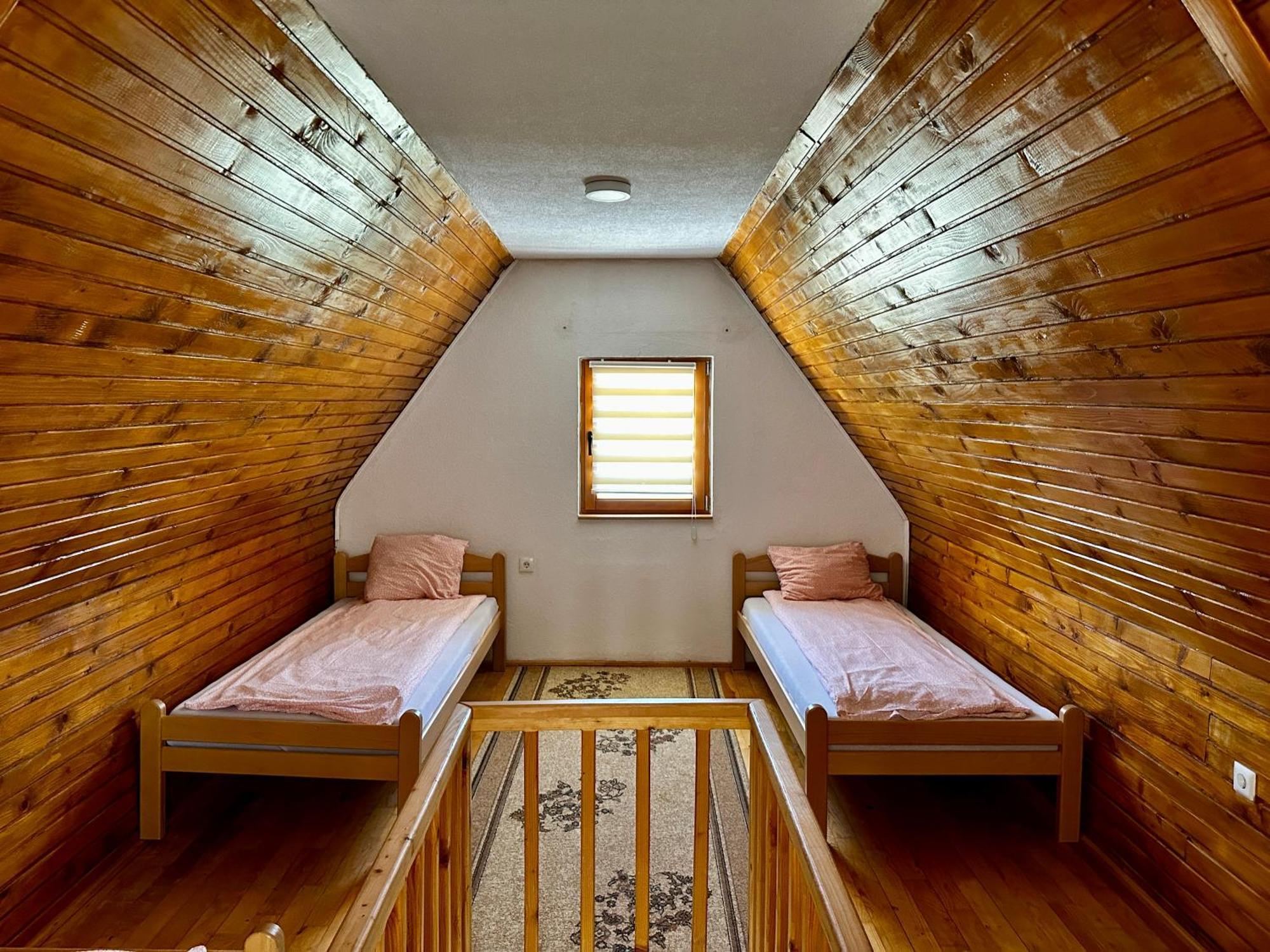 Holiday Home Krajina II Vlasic Bagian luar foto